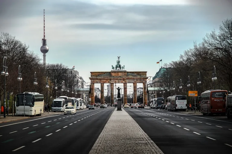 Berlin-Wahl 2026: Hält Schwarz-Rot die Sitzmehrheit?