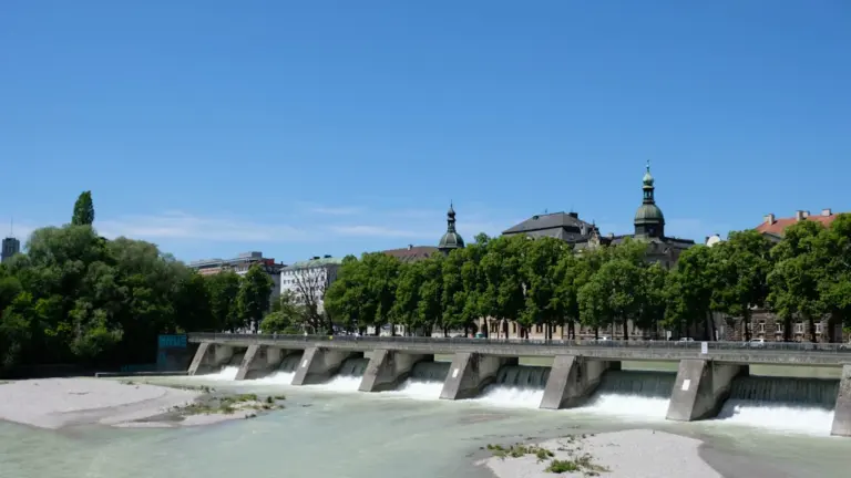 München lockert Wasserregeln – Sparen bleibt nötig