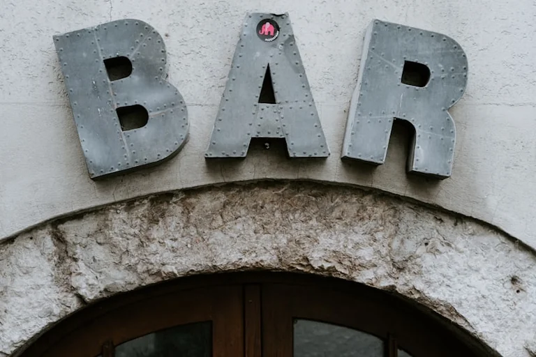 Sundowner-Bar in Bonn: Mittwochs freier Eintritt