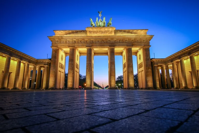24. August 1990: Der Einigungsvertrag und der Weg zur Einheit