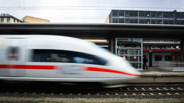 DB-Reiseauskunft am 18. August: Verbindung neu prüfen