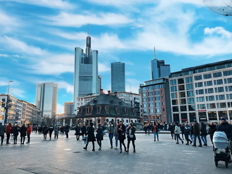 Goetheturmfest in Frankfurt: So kommen Sie entspannt zum Fest