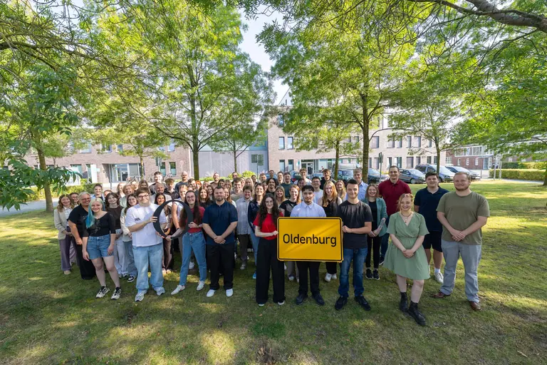 Oldenburg bildet für IT, Feuerwehr und Bürgerservice aus