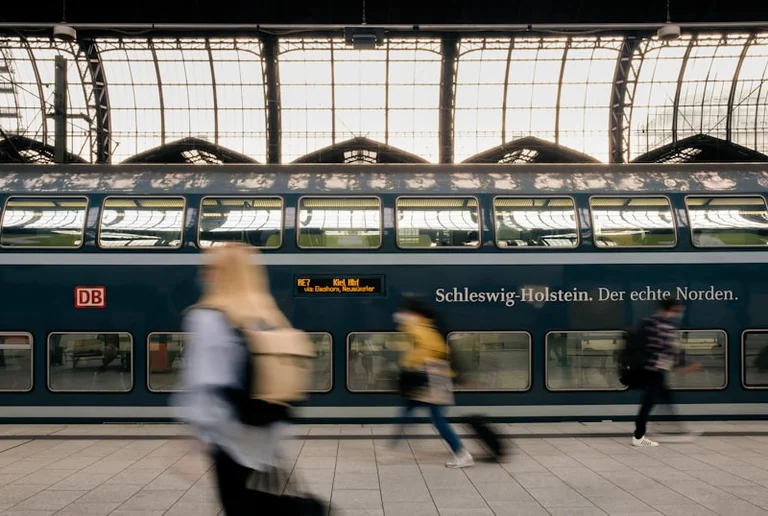Störung im Bahnverkehr: Verspätungen Hamburg-Berlin am 3. August