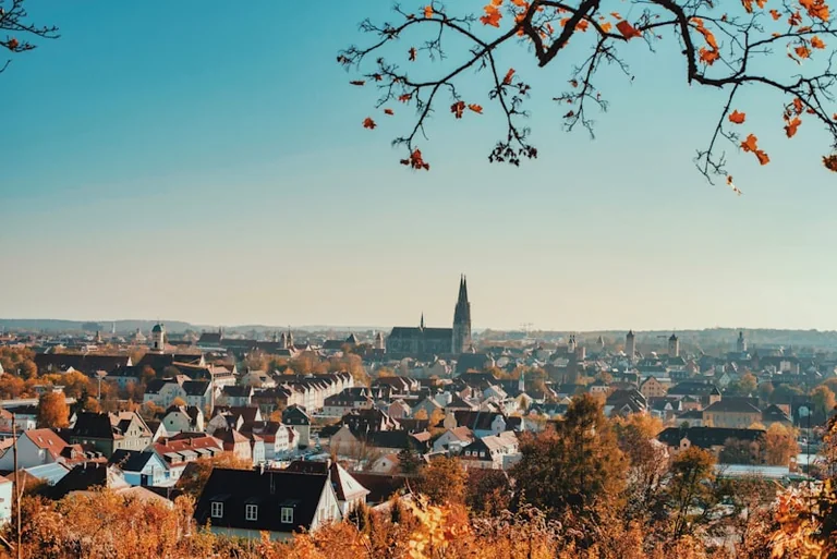 „Von Drachen, Krabben und einem blauen Esel“: Regensburg am 25. August