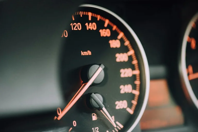 Benzin und Diesel sparen: So sinkt der Verbrauch