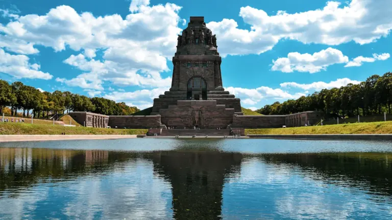 Leipzig Run am Völkerschlachtdenkmal: Lauf über historische Felder
